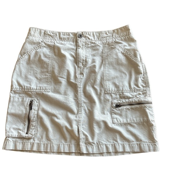 Eddie Bauer khaki cargo skirt zipper pockets zipper button closure Size 10 - Picture 1 of 14